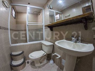 VENDO  APARTAMENTO EN PRADO CENTRO MEDELLIN