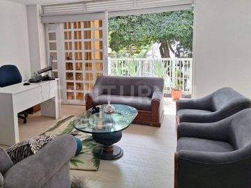 VENDO CASA EN SANTA MONICA