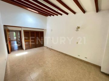 VENDO CASA UNIDAD CERRADA ENVIGADO