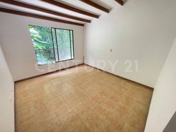 VENDO CASA UNIDAD CERRADA ENVIGADO