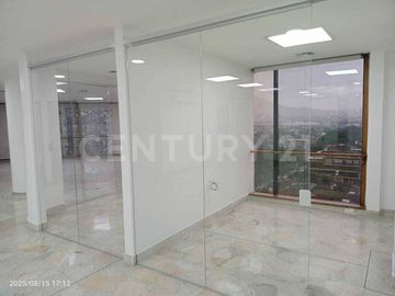 SE ALQUILA OFICINA EN PISO 10 CAMBULOS, CALI, SUR