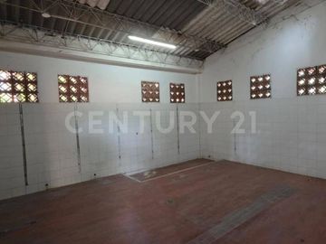 OFICINAS ALQUILER PLAZA DE TOROS CUARTO DE LEGUA  GUADALUPE SUR CENTRAL CALI