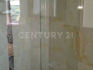 Oportunidad única en Cuarto de Legua! Se vende apartamento en cuarto piso