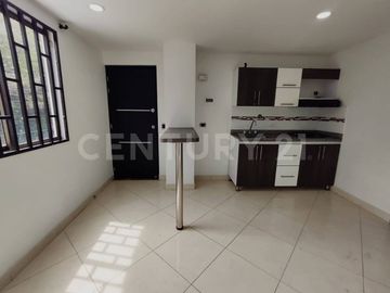Apartamento para arriendo. Se encuentra en Guayabal, sector Cristo Rey.