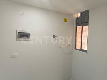 SE RENTA APARTAMENTO EN SABANETA
