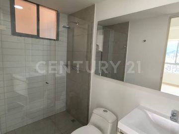 SE RENTA APARTAMENTO EN SABANETA