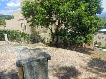 SE VENDE LOTE EN UNIDAD CERRADA EN SOPETRAN