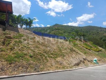 SE VENDE LOTE EN UNIDAD CERRADA EN SOPETRAN