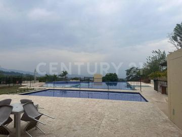 SE VENDE LOTE EN UNIDAD CERRADA EN SOPETRAN