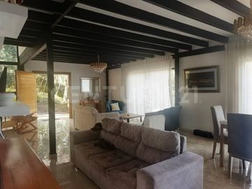 VENDO CASA-FINCA EN SANTA ELENA.
