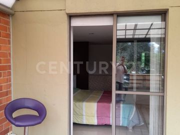 SE RENTA APARTAMENTO TIPO LOFT AMOBLADO EN EL POBLADO