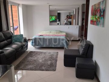 SE RENTA APARTAMENTO TIPO LOFT AMOBLADO EN EL POBLADO