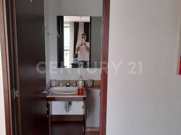 SE RENTA APARTAMENTO TIPO LOFT AMOBLADO EN EL POBLADO