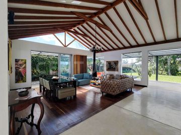 VENDO EXPECTACULAR CASA-FINCA EN QUIRAMA