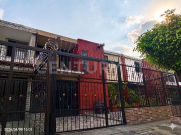 SE VENDE CASA EN PRADOS DEL NORTE, CALI
