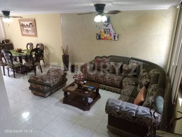 SE VENDE CASA EN PRADOS DEL NORTE, CALI