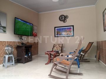 SE VENDE CASA EN PRADOS DEL NORTE, CALI