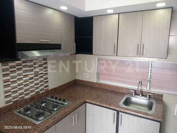 SE ALQUILA APARTAMENTO COLINAS DE MENGA CALI NORTE