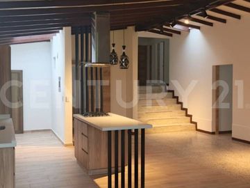 Hermosa Casa Campestre en Dapa Medio km 3.9 Recién Remodelada en Alquiler