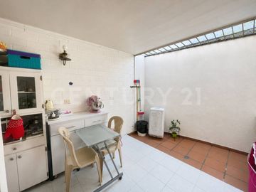 VENTA HERMOSA CASA CONJUNTO CERRADO EL MELAO CONDOMINIO CLUB