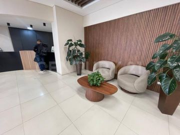 ALQUILER CONSULTORIO /OFICINA HOLGUINES TRADE CENTER
