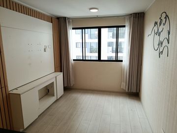 Venta De Moderno Departamento Con Estacionamiento y depósito En Lince – 45.12 M²