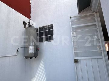 CASA EN VENTA EN VICENTE FERRER!!! ZONA AVENIDA NACIONAL