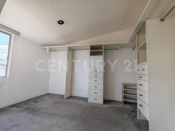 CASA EN VENTA EN VICENTE FERRER!!! ZONA AVENIDA NACIONAL