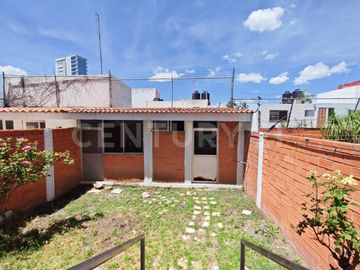 CASA EN VENTA EN VICENTE FERRER!!! ZONA AVENIDA NACIONAL