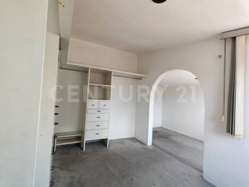 CASA EN VENTA EN VICENTE FERRER!!! ZONA AVENIDA NACIONAL