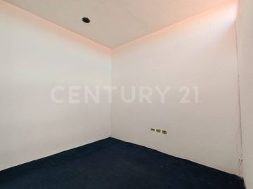 CASA EN VENTA EN VICENTE FERRER!!! ZONA AVENIDA NACIONAL