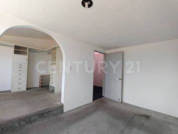 CASA EN VENTA EN VICENTE FERRER!!! ZONA AVENIDA NACIONAL