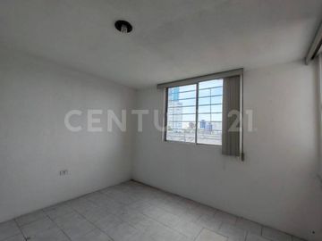 CASA EN VENTA EN VICENTE FERRER!!! ZONA AVENIDA NACIONAL