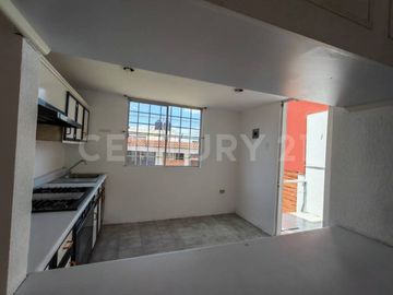 CASA EN VENTA EN VICENTE FERRER!!! ZONA AVENIDA NACIONAL