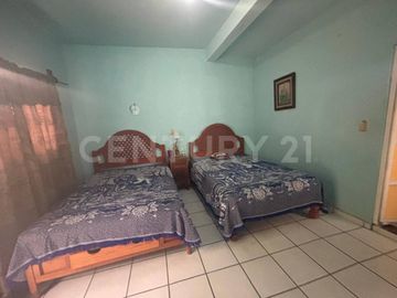 Residencia Campestre estilo COLIMOTA en Venta en Cuauhtémoc, Colima