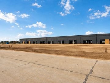 Galpón industrial a estrenar de 1366 m² en Bayres Connect – Panamericana y Buen Ayre-sprinklers