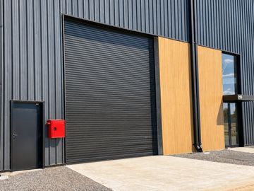 Galpón industrial a estrenar de 1366 m² en Bayres Connect – Panamericana y Buen Ayre-sprinklers
