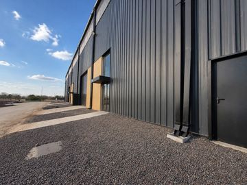 Galpón industrial a estrenar de 1366 m² en Bayres Connect – Panamericana y Buen Ayre-sprinklers