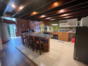Venta Casa 3D 3B en Parcela Vista al Lago