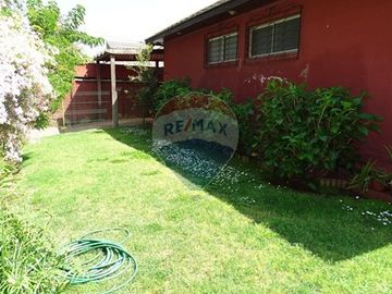 Casa en barrio tranquilo 4D/3B y piscina
