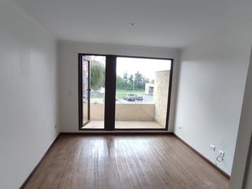 Venta de céntrico Departamento 2D+2B, Villarrica