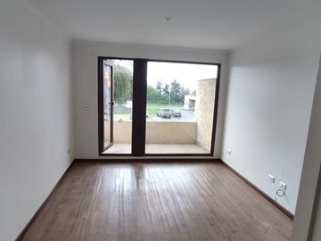 Venta de céntrico Departamento 2D+2B, Villarrica