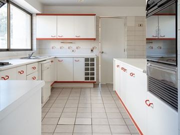 MARAVILLOSO DPTO-BARRIO EL GOLF 3D+2EST+1BD