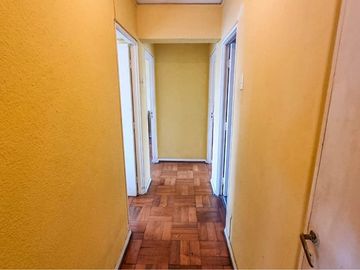 Departamento con vista al mar, 4D, 2B, 1E.