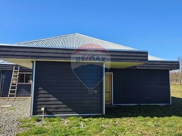 Venta Parcela con Casa y dos Cabañas Gran Terreno