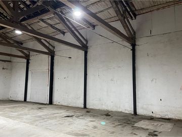 Se arrienda bodega 400 m2 Talca