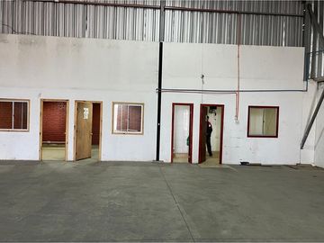 Se arrienda bodega 400 m2 Talca