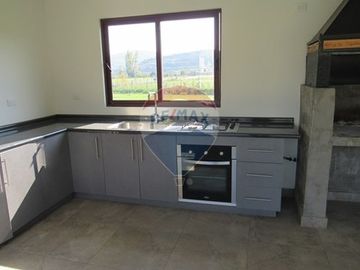 Casa de Campo en Venta: Tranquilidad en Curicó