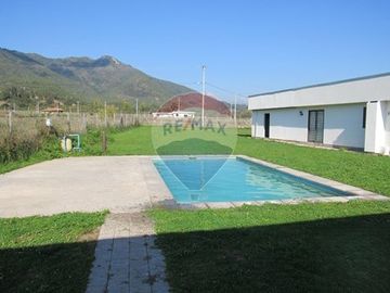 Casa de Campo en Venta: Tranquilidad en Curicó