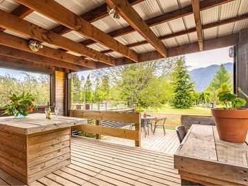 Se vende Complejo Hotelero en Pucon